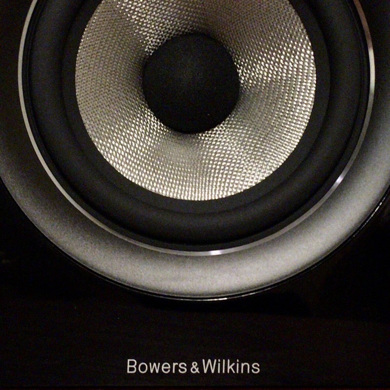 Bowers&Wilkins707S2の正面ミッドレンジコーンの画像